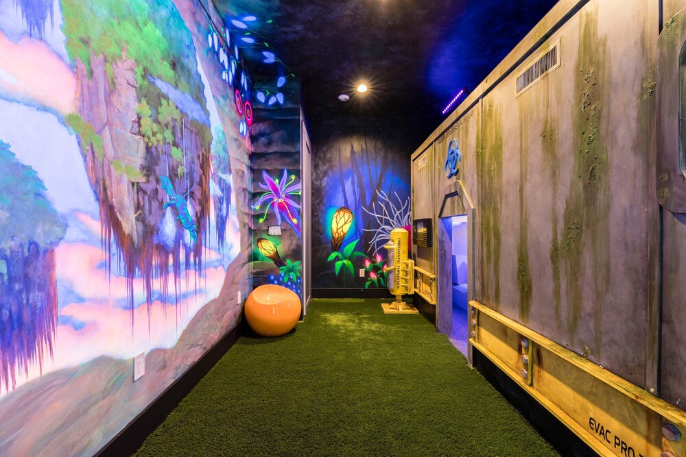 W261: 10 Bed Rapunzel Jurassic Park Avatar Sports Arcade - photo 58