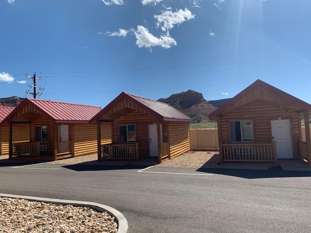 Red Canyon Cabins - photo 21