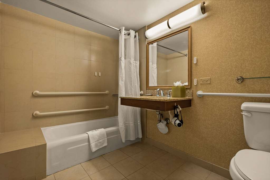 Airport Honolulu Hotel Trademark Collection by Wyndham - photo 41