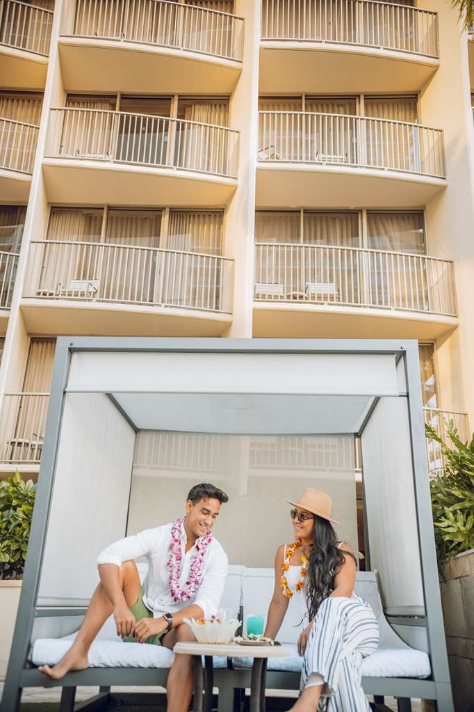 Embassy Suites by Hilton Waikiki Beach Walk - photo 105