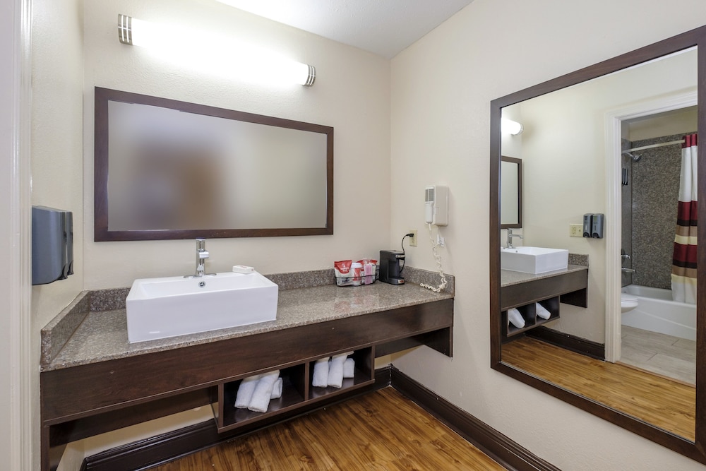 Red Roof Inn Plus Hammond - photo 36