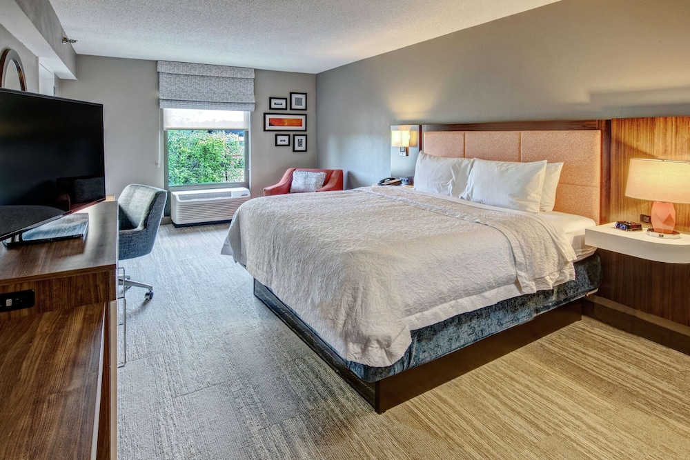 Hampton Inn Elizabeth City - photo 10