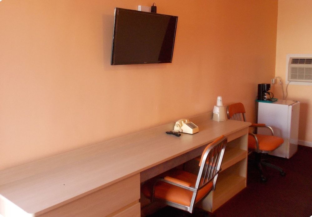 Travel Lite Motel - photo 14