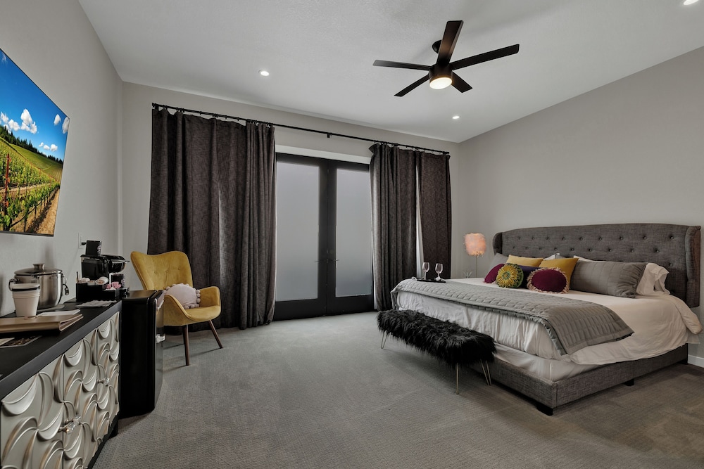 The Bentley Hotel Mona Lisa Room Pool View - photo 14