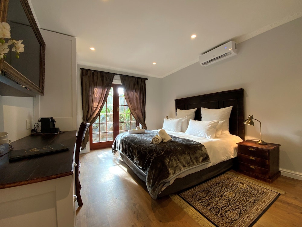 Goblin's Mead - last minute hotel in Cape Town
