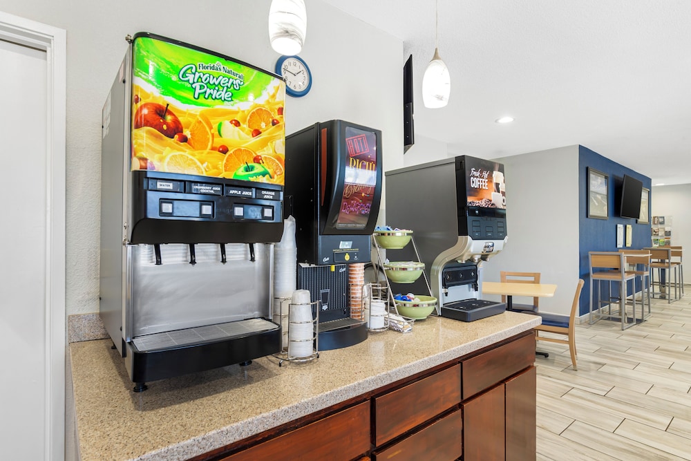 Quality Inn & Suites Keokuk North - photo 20