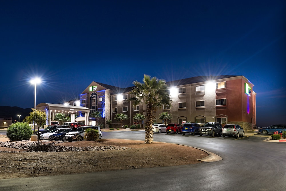 Holiday Inn Express Hotel & Suites Alamogordo Hwy 54 70 by IHG - photo 54