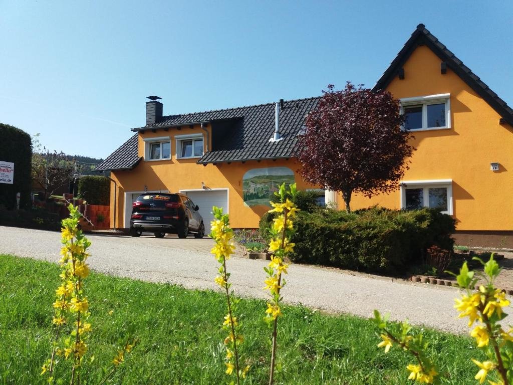 Ferienwohnung Isabella — 4-Star Luxury Hotel in Crostau, Germany