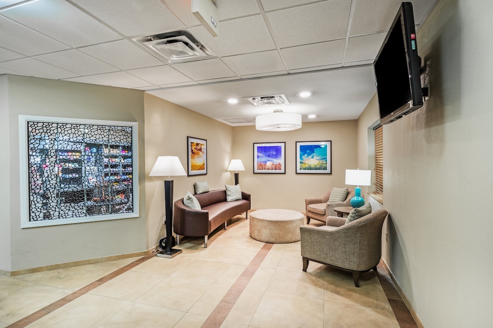 Candlewood Suites Hattiesburg by IHG - photo 18