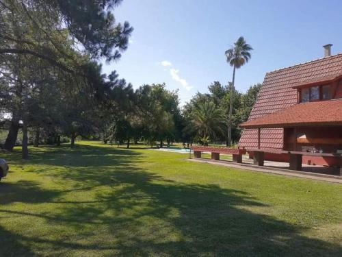 Quinta La Alpina — hotel in Baradero