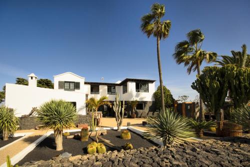 Casa Perdomo — 4-Star Luxury Hotel in Tias, Spain
