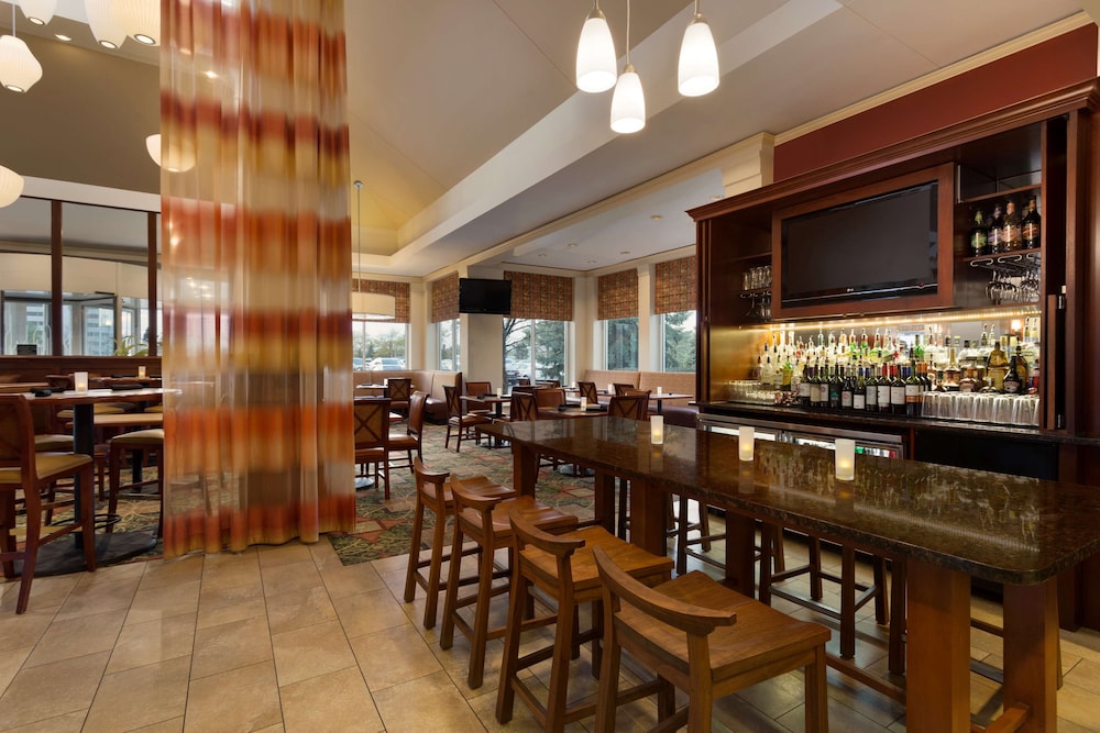 Hilton Garden Inn Chicago Oak Brook - photo 23