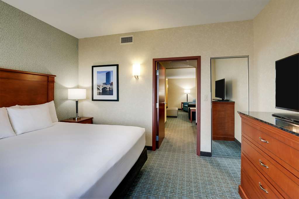 Drury Inn & Suites Grand Rapids - photo 20