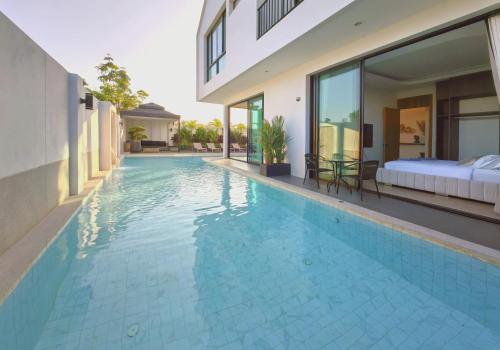 Bangtao Luxury Pool Villa Prymana — 4-Star Luxury Hotel in Phuket, Thailand