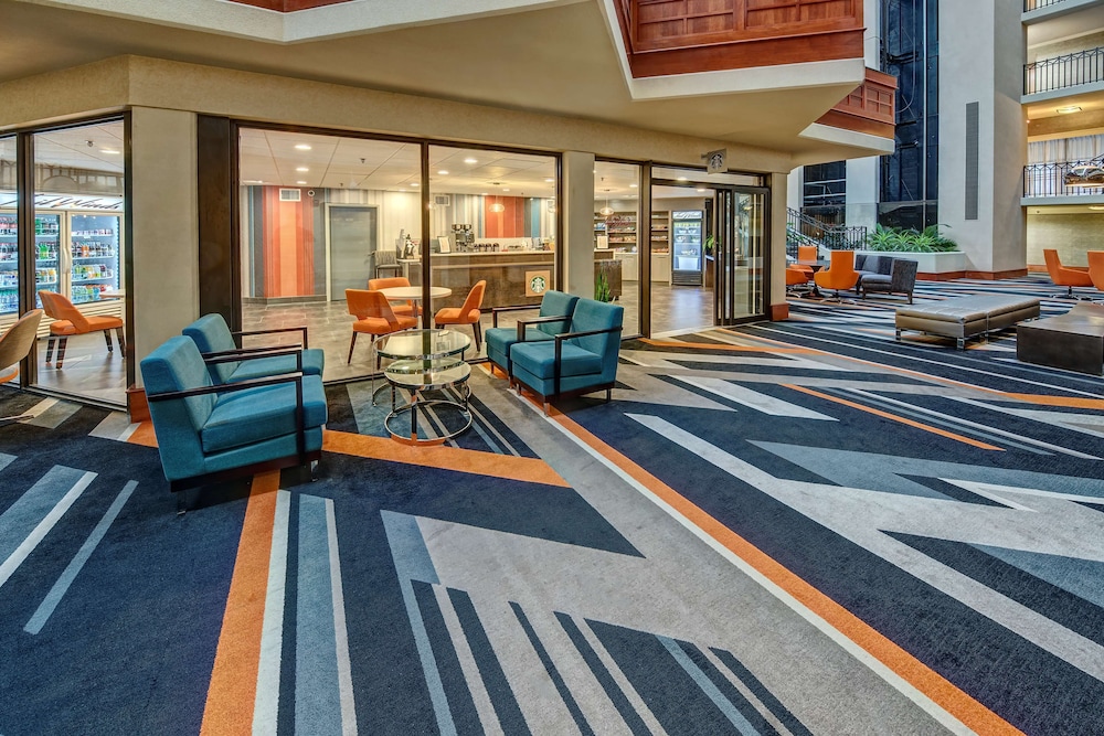 Hilton Knoxville Airport - photo 2