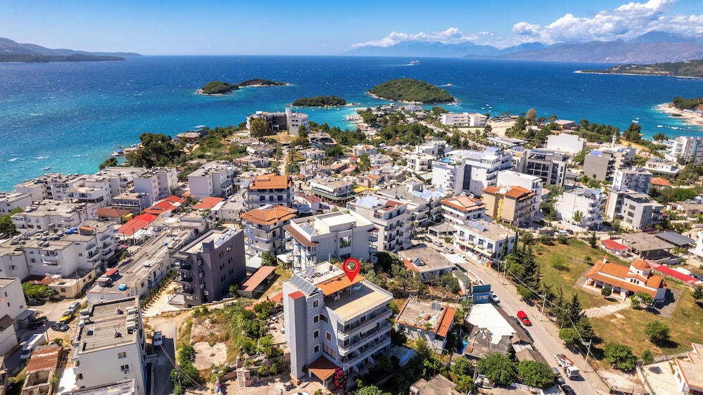 Hotel Milo - carbon neutral hotel in Ksamil