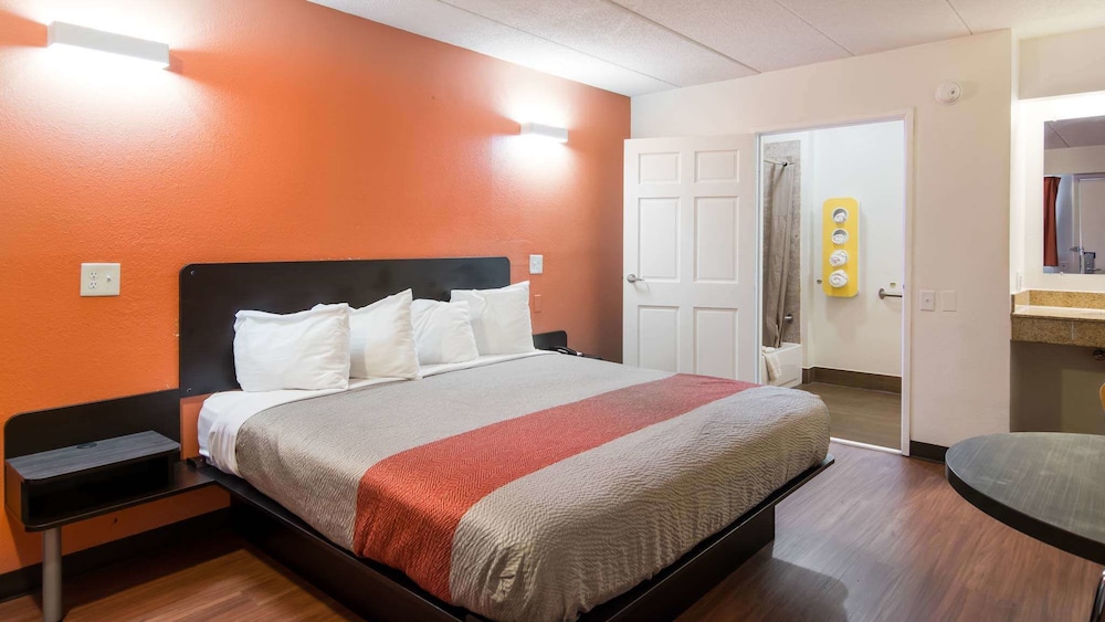 Motel 6 Richmond VA Midlothian Turnpike - photo 10