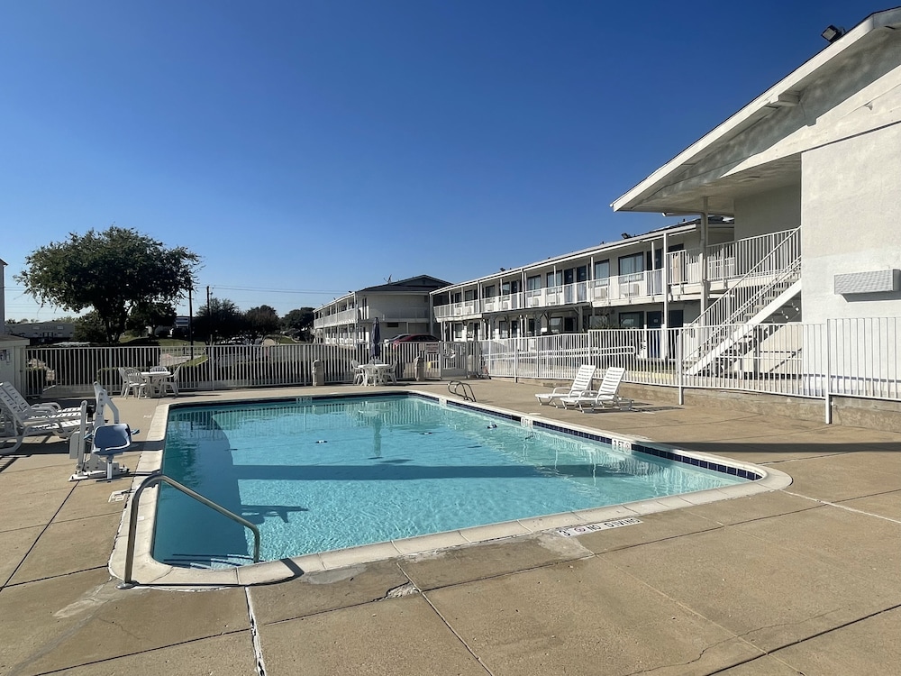 Motel 6 Denton Tx Unt - photo 44