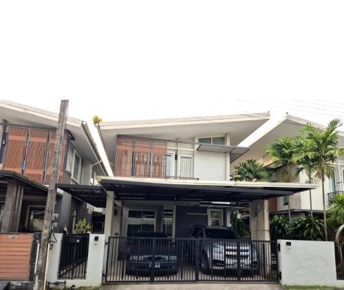 Harmony Heaven - carbon neutral hotel in Unknown City