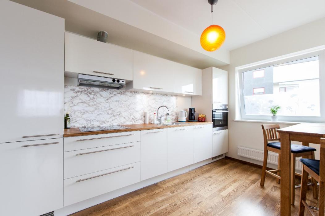 City Center Apartment Mardi St. Free Parking