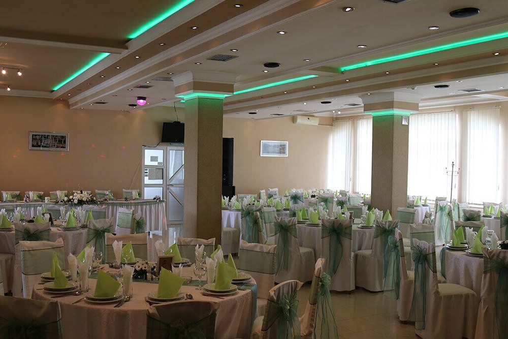 Hotel Lux — hotel in Zajecar