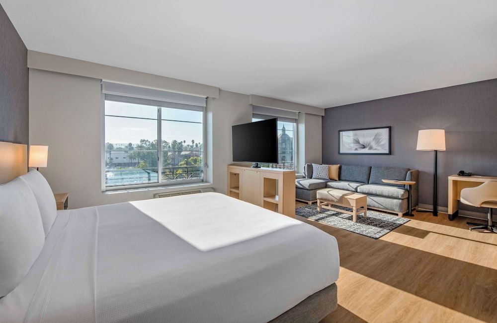 Hyatt Place Riverside Downtown - photo 22