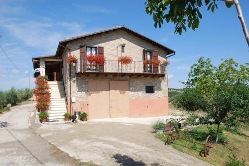 Agriturismo Magna Mater Agriculturae — 4-Star Luxury Hotel in Monsampolo Del Tronto, Italy