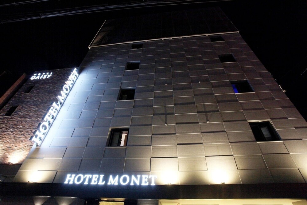 Shinchon Monet - last minute hotel in Seoul