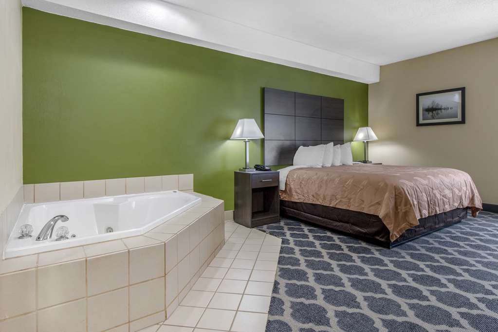 Quality Inn Kingstree North - photo 16