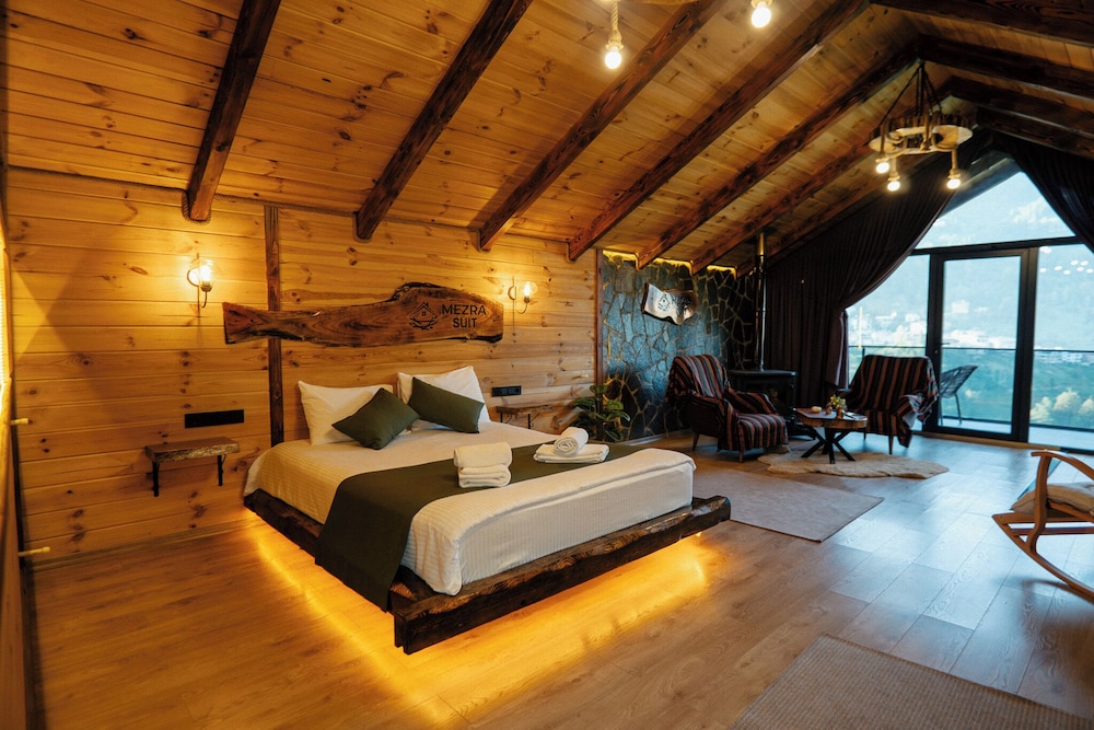 Mezra Doğal Dağ Evleri in Camlihemsin, Turkey