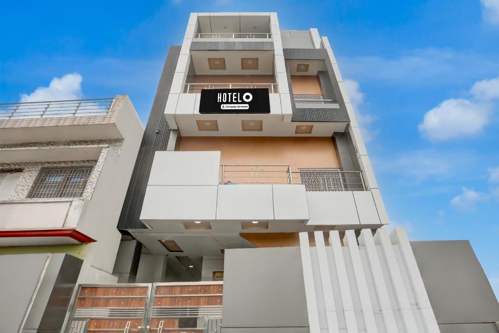 Super Hotel O Bareilly Near Satellite Bus Stand in Bareilly, India