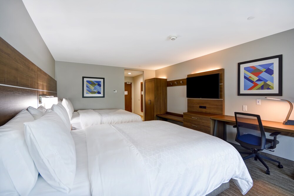 Holiday Inn Express & Suites Houston NASA Boardwalk Area by IHG - photo 9