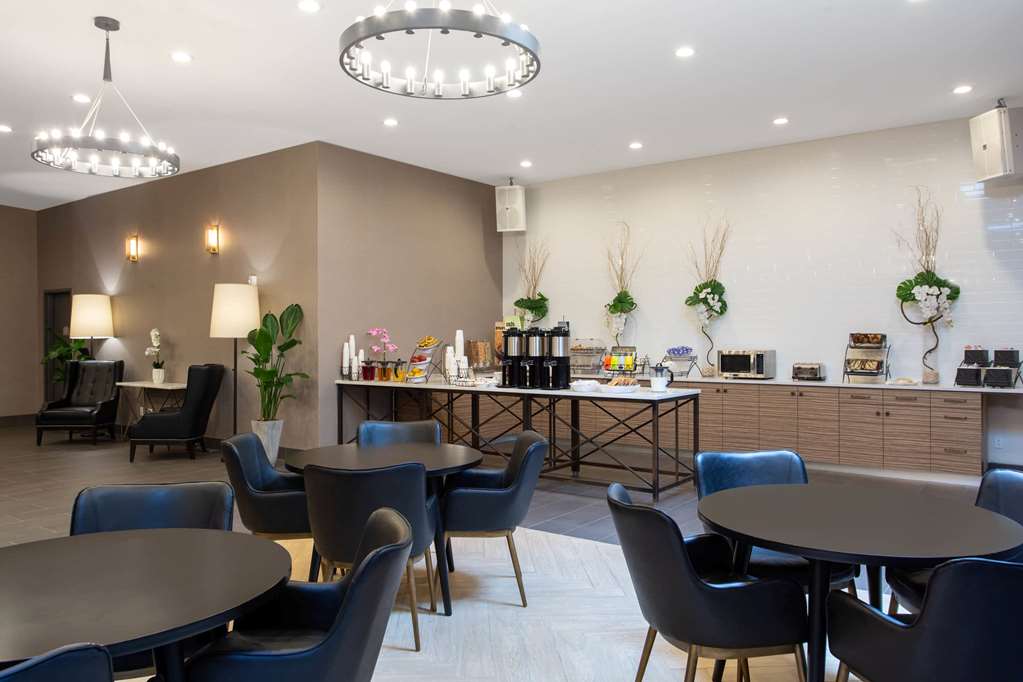Microtel Inn by Wyndham Long Island City - photo 43