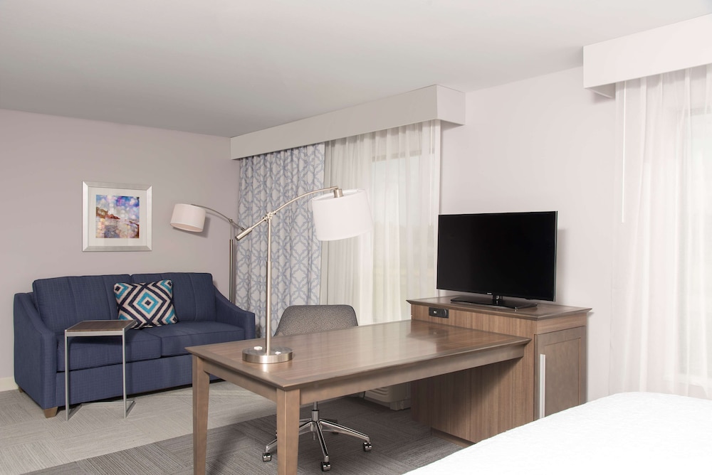Hampton Inn & Suites Michigan City - photo 9