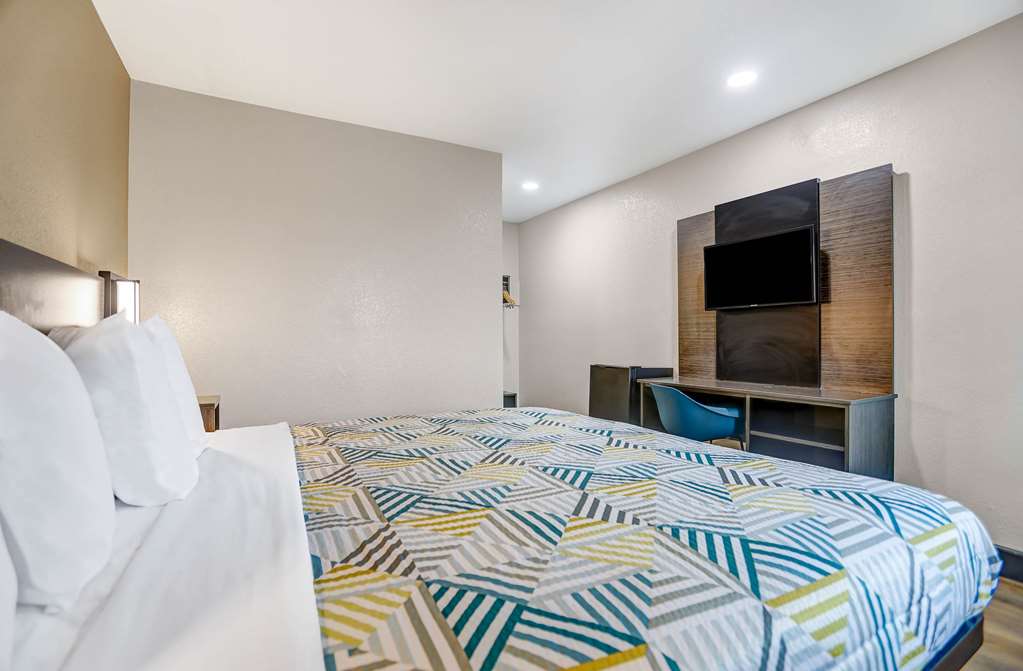 Motel6 San Bernardino CA South - photo 13
