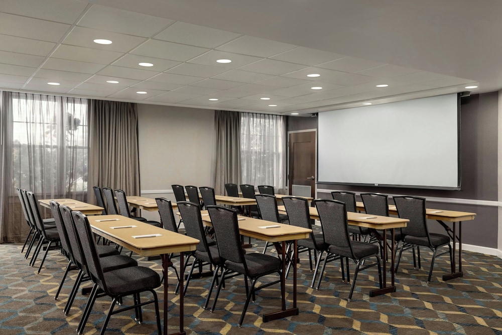 Residence Inn Marriott Chester - photo 29