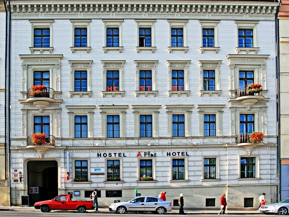 A Plus Hotel & Hostel - carbon neutral hotel in Prague