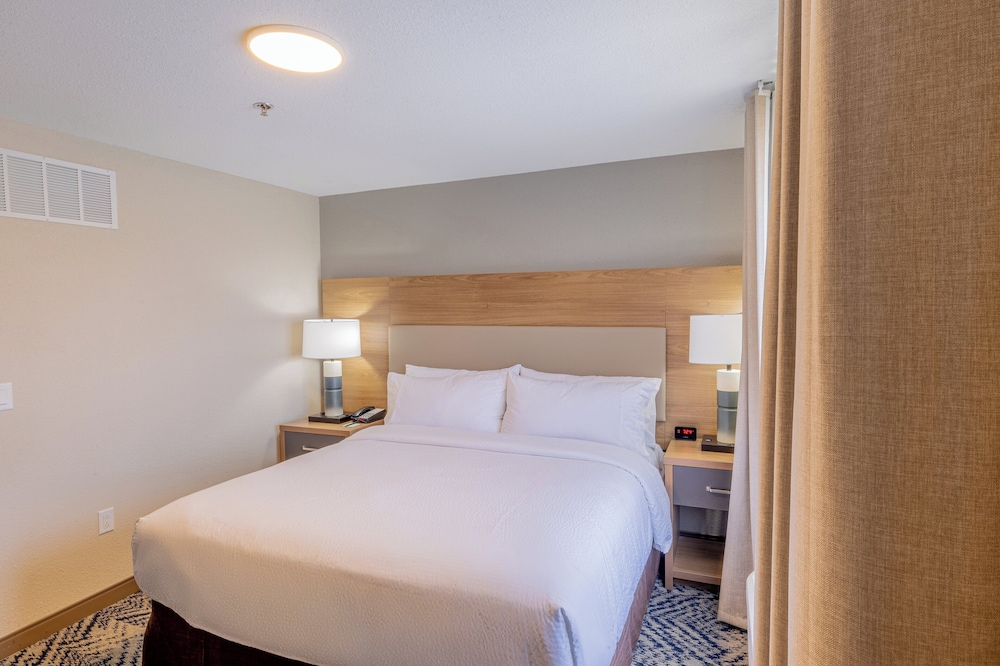 Candlewood Suites Wichita Northwest - photo 24