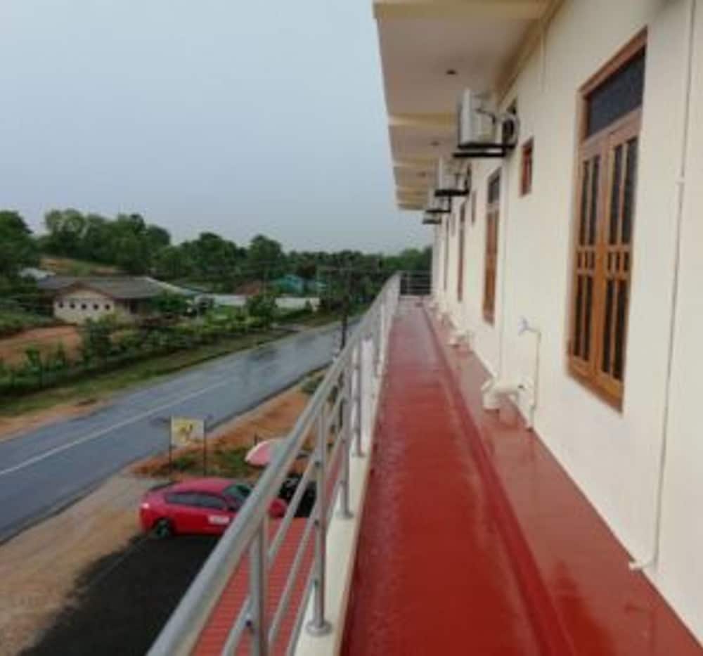 Hero Palace Hotel in Trincomalee, Sri Lanka