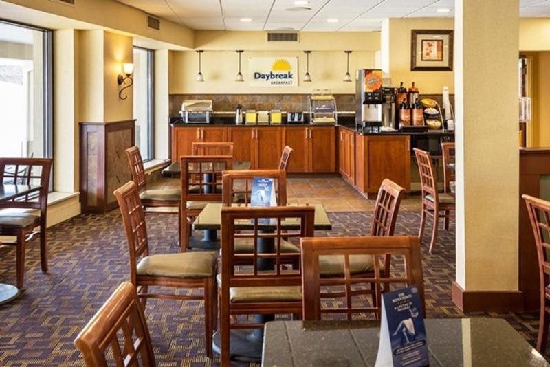 Inn Springfield Chicopee — Chicopee — photo 3