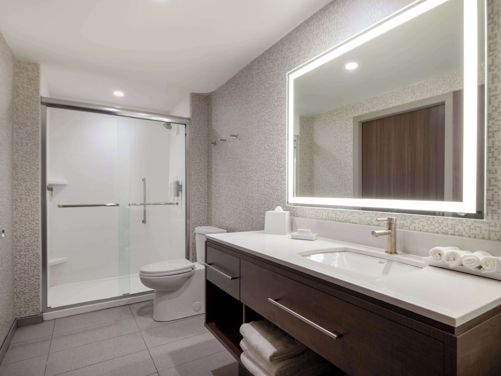 Home2 Suites by Hilton Santa Rosa Beach - photo 30