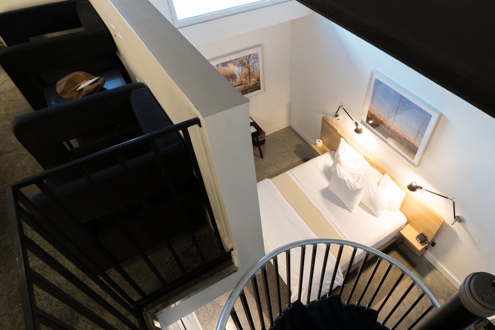 The 404 Hotel - photo 13