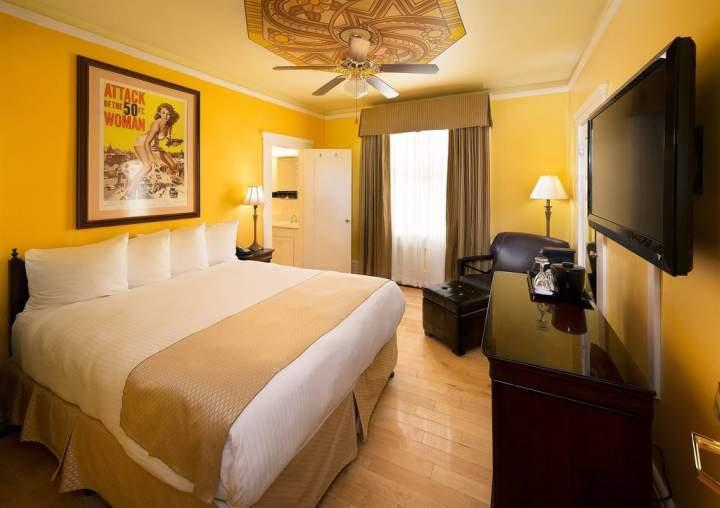 California Hotel - photo 4