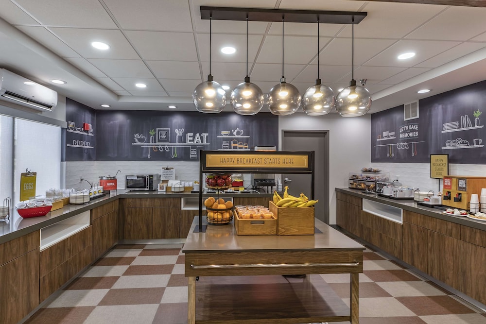 Hampton Inn Ft Collins - photo 37