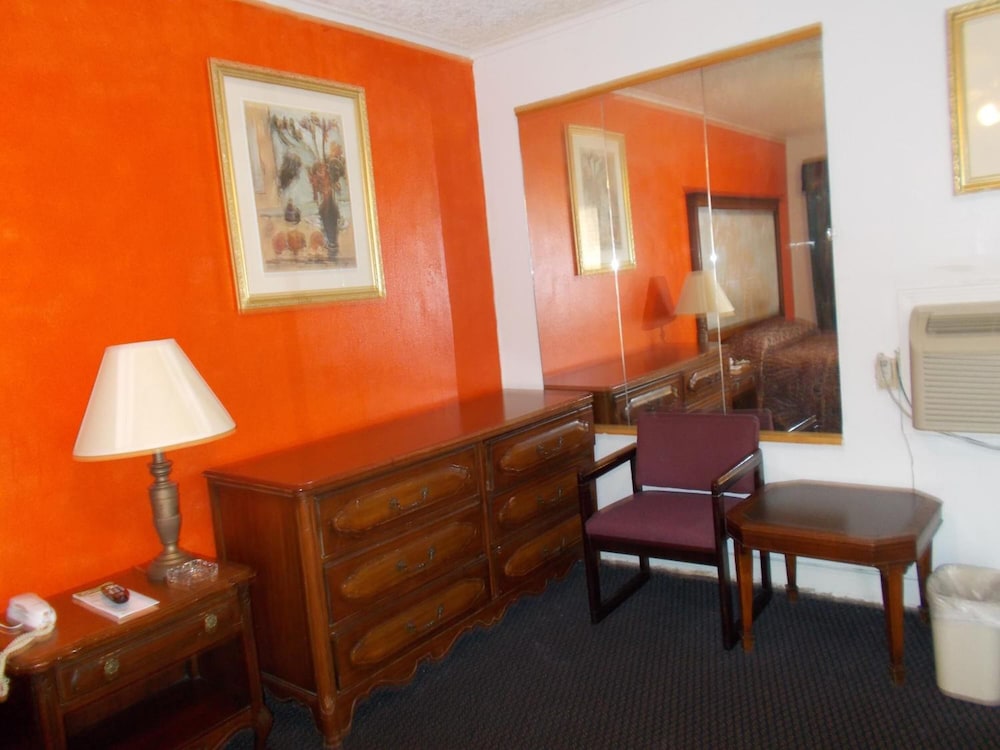 Hillside Motel - photo 24