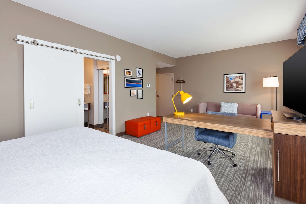 Hampton Inn & Suites Wells - photo 7
