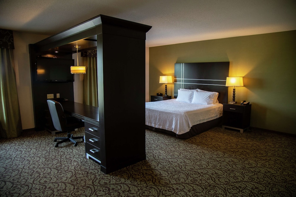 Hampton Inn & Suites Sharon - photo 28