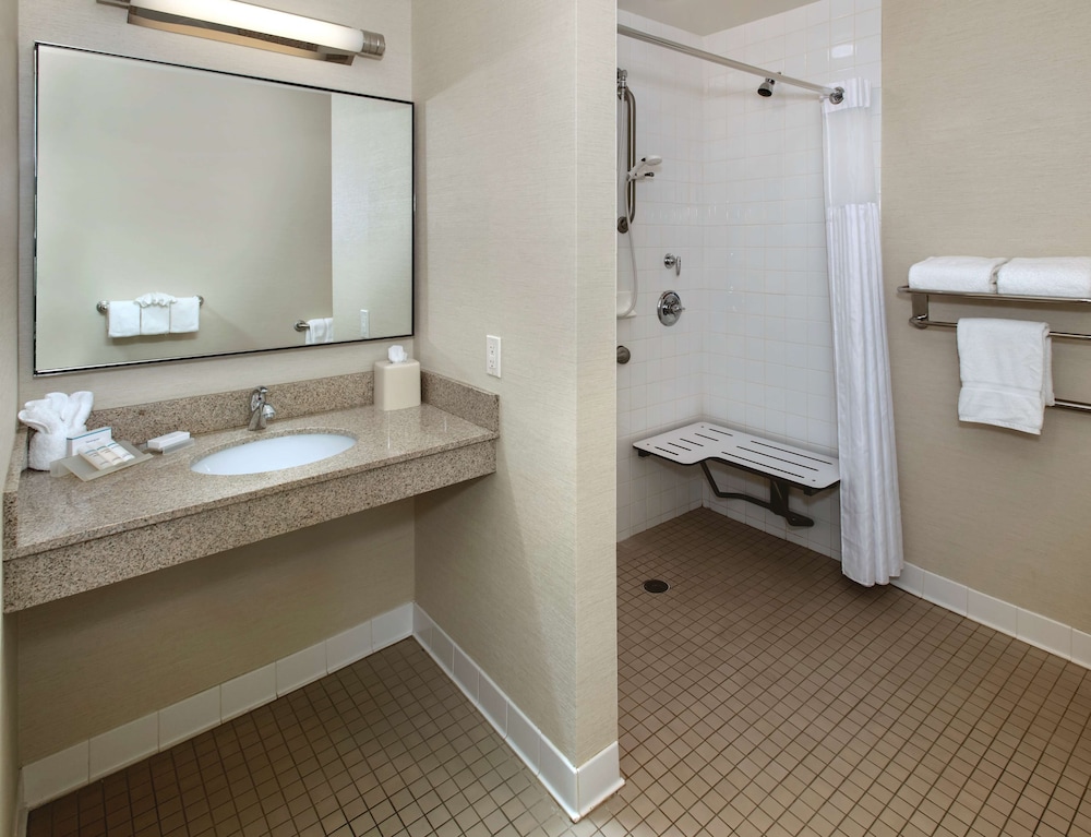 Hilton Garden Inn Albany Medical Center - photo 33