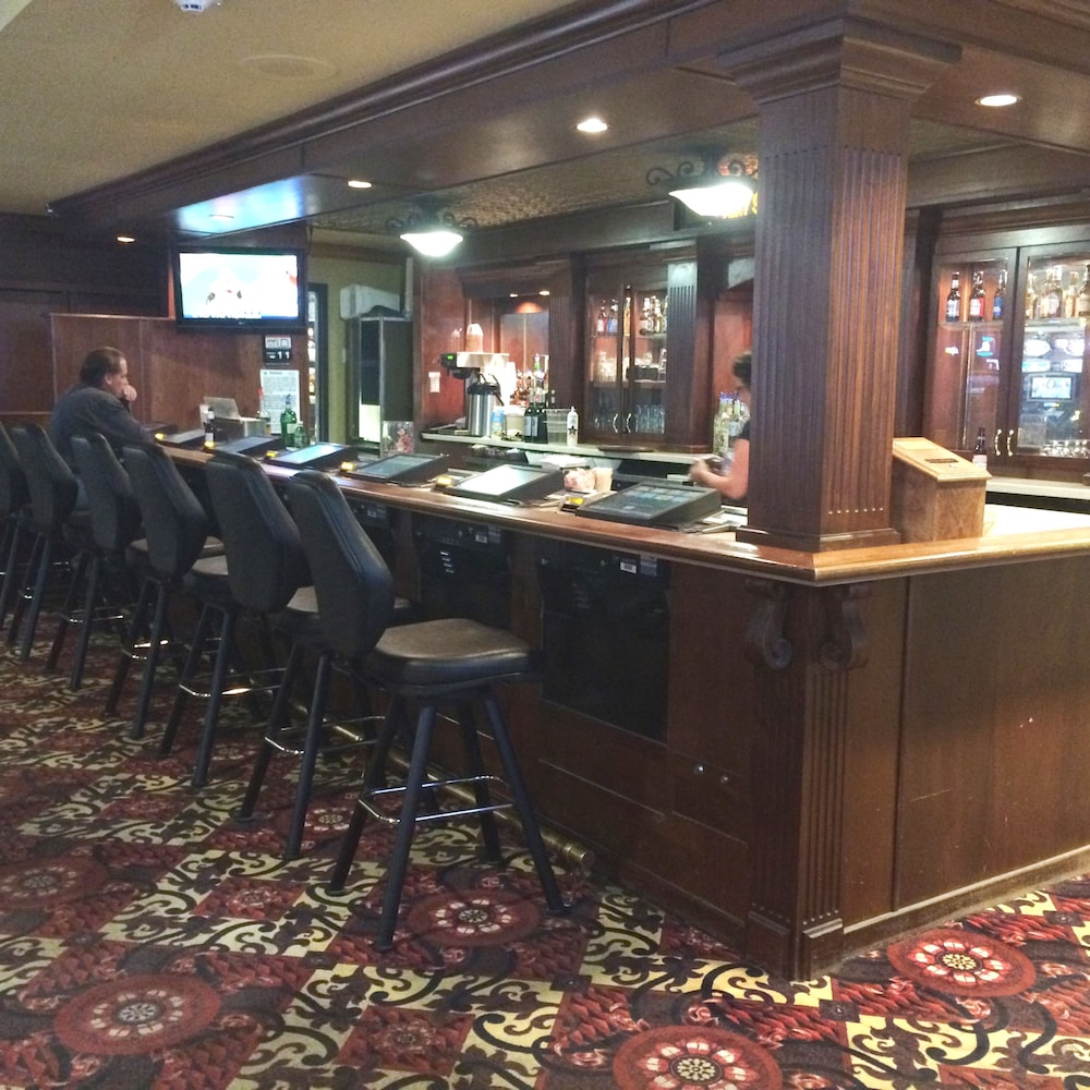 Midnight Rose & McGills Hotel & Casino - photo 29
