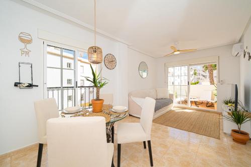 Villamartin apartment. Excellent location for Golfers Cyclists and Hikers — 4-Star Luxury Hotel in Villamartin, Spain